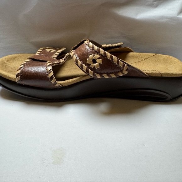 Aragon Comfort Engineering By New Balance Brown Leather Slip On Sandals - Picture 6 of 10